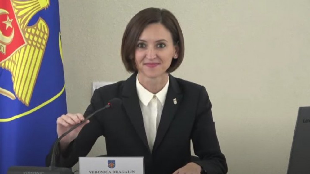 Încă un politician vrea să o testeze cât de imparțială este Veronica Dragalin. A sesizat PA în privința unui „uns al guvernării”